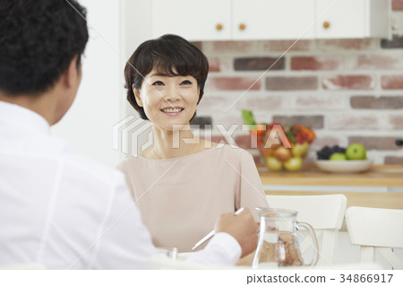 Husband, wife, couple, middle-aged couple 34866917