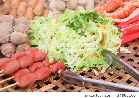 steamed meatballs at street food steamed meatballs at street food 34869106