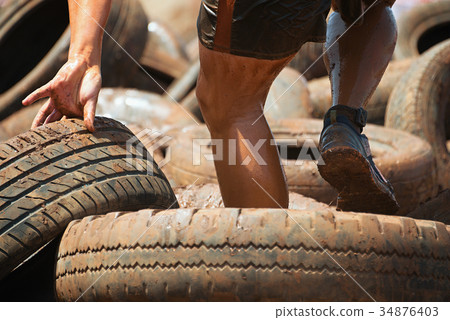 Mud race runners 34876403