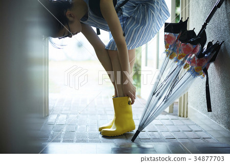 Rainy Day Rain Boots Women Enjoying Corde Rainy Day Rain Boots Women Enjoying Corde 34877703