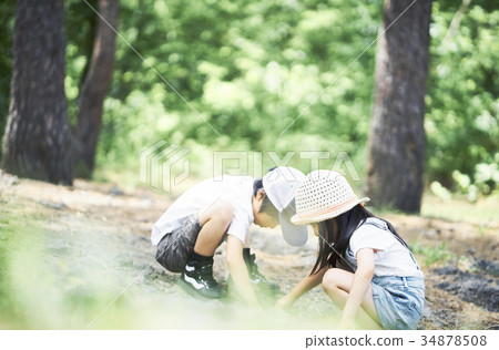 孩子們在外面玩 34878508