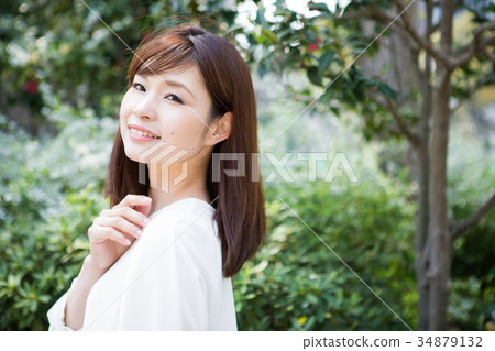 Female beauty image 34879132