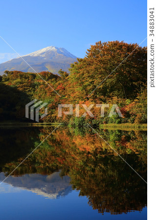 Autumn leaves Chokaiyama 34883041