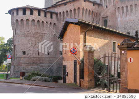 Impressive ancient fortress in Vignola, Italy 34883590