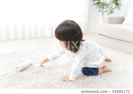 Child to clean Child to clean 34886172