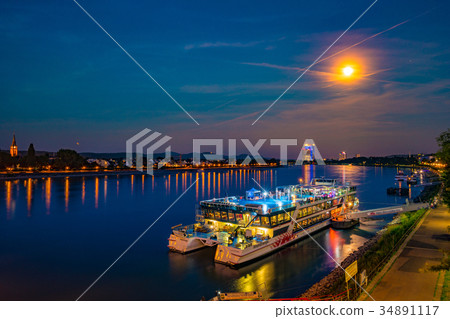 Skyline of Bonn, Germany Skyline of Bonn, Germany 34891117