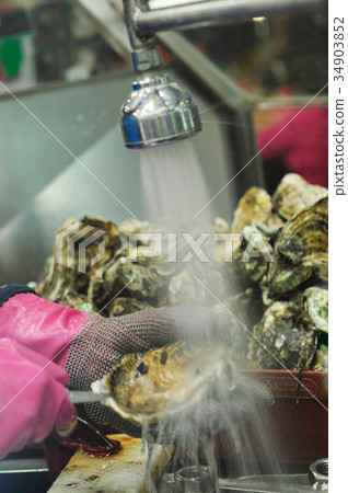 fish market 34903852