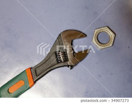 adjust wrench power grip and nut, flat lay 34907273