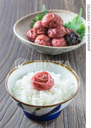 Kishu Minabe's Minamitakaume Shiso pickled plum seasoning 34910702