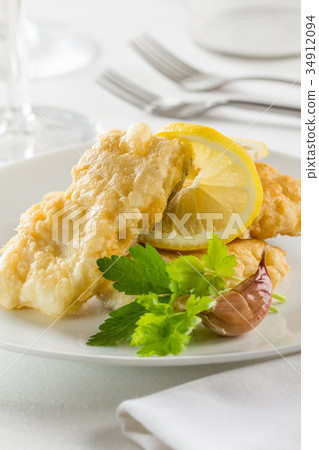 Battered hake fillets 34912094
