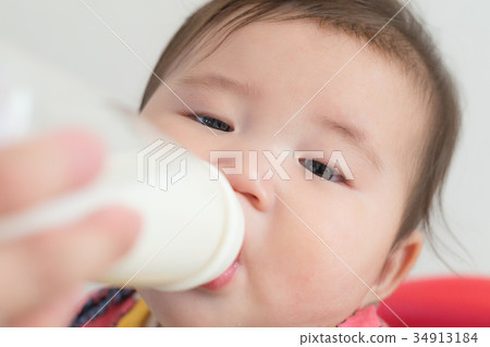 Baby baby newborn 34913184