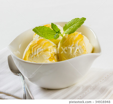Homemade ice cream Homemade ice cream 34916948