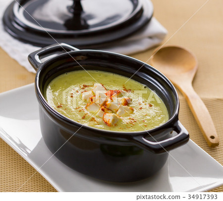 Zucchini soup Zucchini soup 34917393