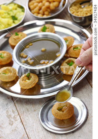 Panipuri 34917484
