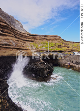 Porto da Cruz on Madeira Porto da Cruz on Madeira 34918315