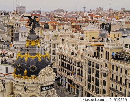 Metropolis Building in Madrid 34919219