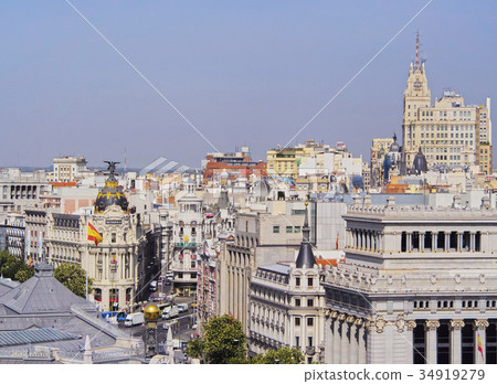 Madrid Skyline 34919279