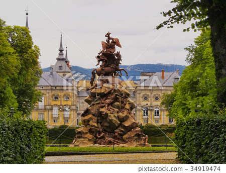 La Granja de San Ildefonso La Granja de San Ildefonso 34919474