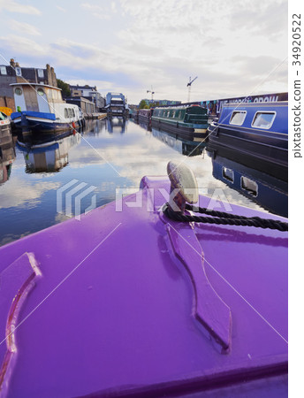 Union Canal in Edinburgh Union Canal in Edinburgh 34920522