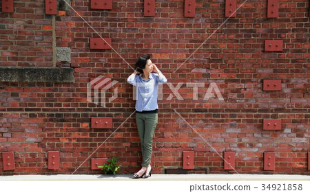 女性二十多歲獨自旅行 女性二十多歲獨自旅行 34921858
