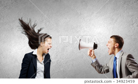 Agressive management Agressive management 34923459