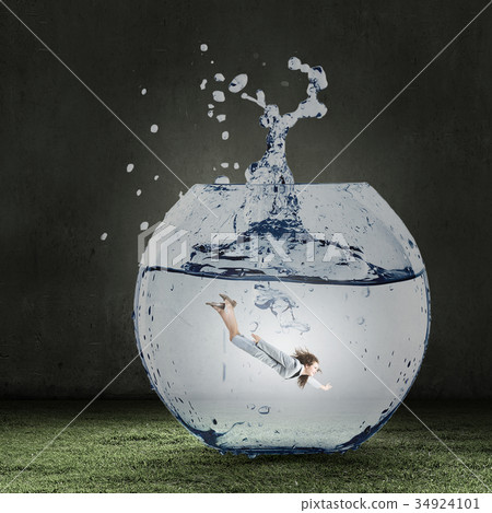 Businesswoman under water 34924101