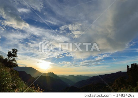 Sunset on the mountain - Hsinchu Wufeng Luoshan Forest Road 34924262