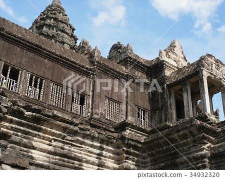 Third Corridor Third Corridor 34932320