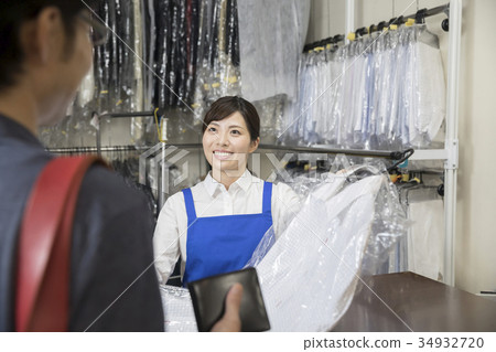 Cleaning cleaning shop clerk staff 34932720