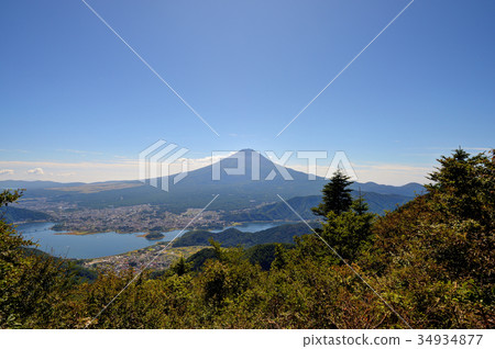Mt. Fuji from the highway 34934877