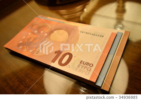 Euro banknotes 2 Euro banknotes 2 34936985