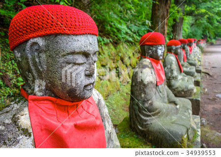 Narabi Jizo statues, Nikko, Japan Narabi Jizo statues, Nikko, Japan 34939553