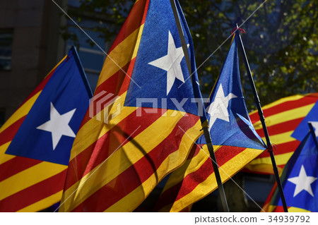 some estelada, the catalan pro-independence flag some estelada, the catalan pro-independence flag 34939792