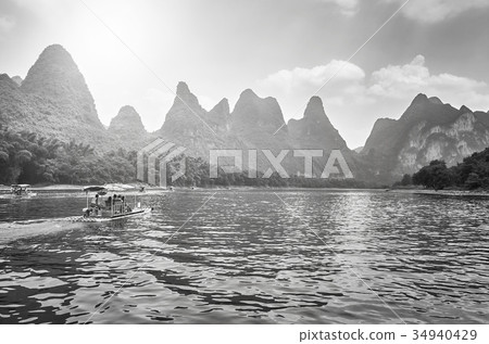 Li River landscape with bamboo rafts, China. 34940429