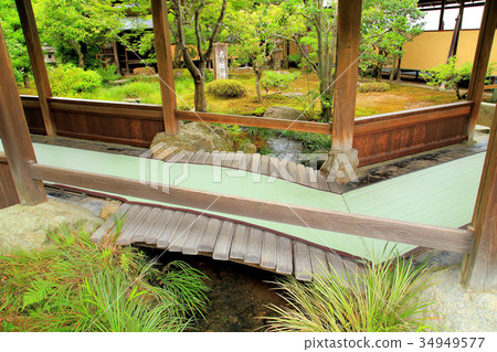 World Heritage Site Tenryu-ji Temple in early summer World Heritage Site Tenryu-ji Temple in early summer 34949577