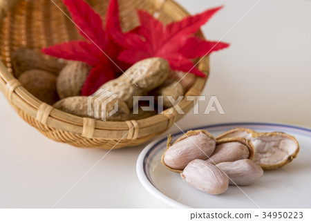 煮熟的花生Omasari 34950223