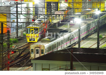 Wioabadai停車場的Keio線版醫生黃色 34950949