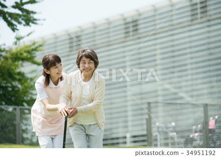 Nursing care rehabilitation hospital caregiver medical image Nursing care rehabilitation hospital caregiver medical image 34951192