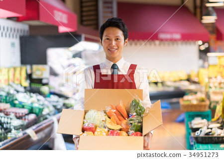 Super mail order home delivery service clerk image 34951273