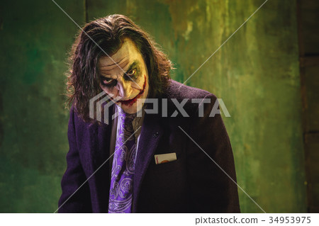 Bloody Halloween theme: crazy joker face Bloody Halloween theme: crazy joker face 34953975