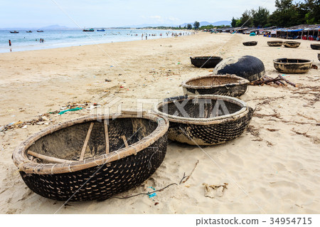 Basket boats at Bai Dai beach, Khanh Hoa, Vietnam Basket boats at Bai Dai beach, Khanh Hoa, Vietnam 34954715