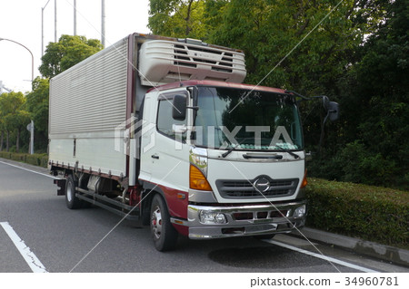 2t refrigeration car with power gate 2t refrigeration car with power gate 34960781