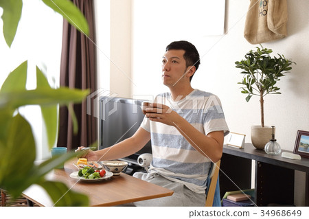Men breakfast 34968649