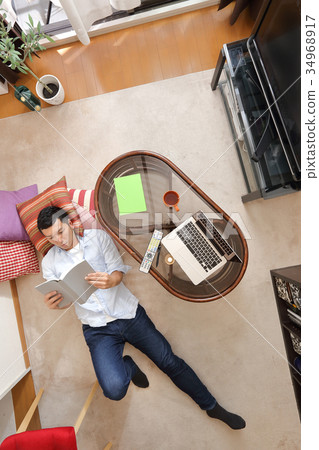 男性房間頂視圖 男性房間頂視圖 34968917