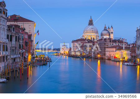 Night view of Grand Canal in Venice, Venezia Italy 34969566