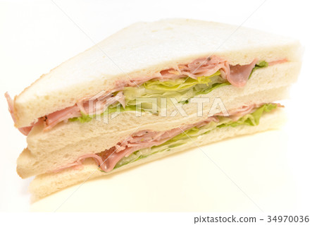 Delicious pastrami pork sandwich 34970036
