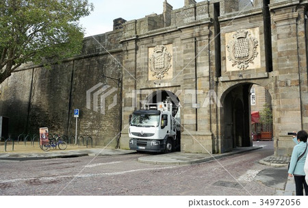 Fortified city Saint Malo-7 Saint Vincent Gate 34972056
