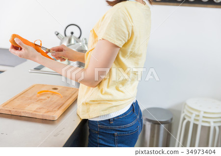 女手做飯 女手做飯 34973404