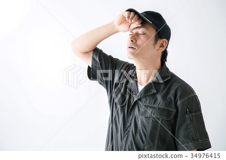 Male of mechanic 34976415