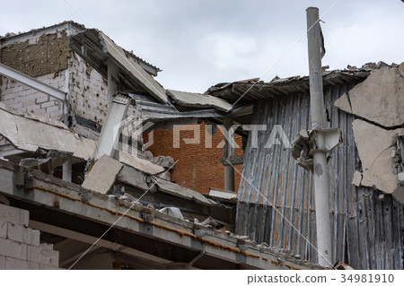 Building demolition 34981910